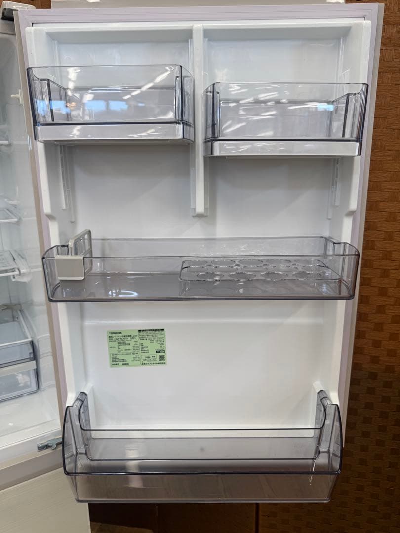 F052 超美品‼️ TOSHIBA ３ドア　冷蔵庫　2024年　356L