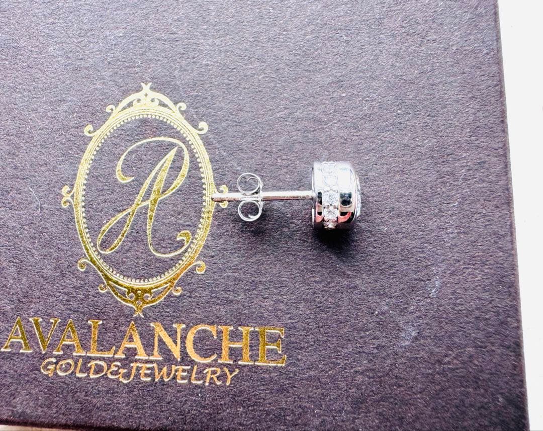 crazy boy ⭐️AVALANCHE ホワイトゴールド ピアス