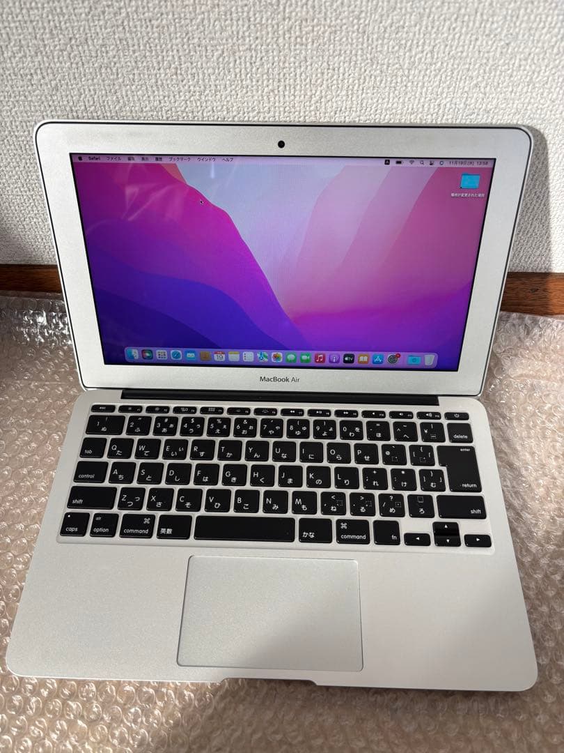 MacBook Air 11インチ　A1465 128GB HD Graphic