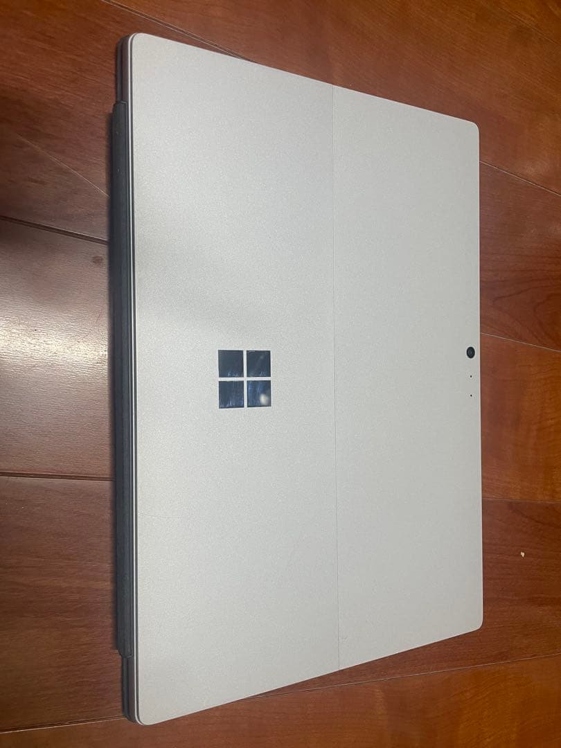 Microsoft Surface Pro 5 /128GB おまけあり