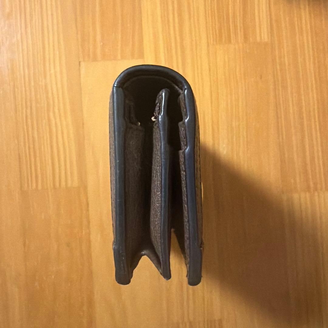 GUCCI 二つ折り財布 箱付き