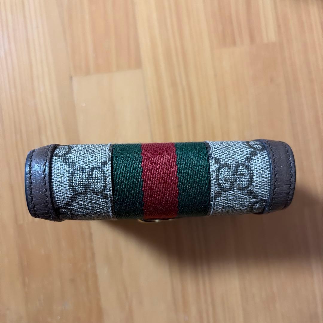 GUCCI 二つ折り財布 箱付き