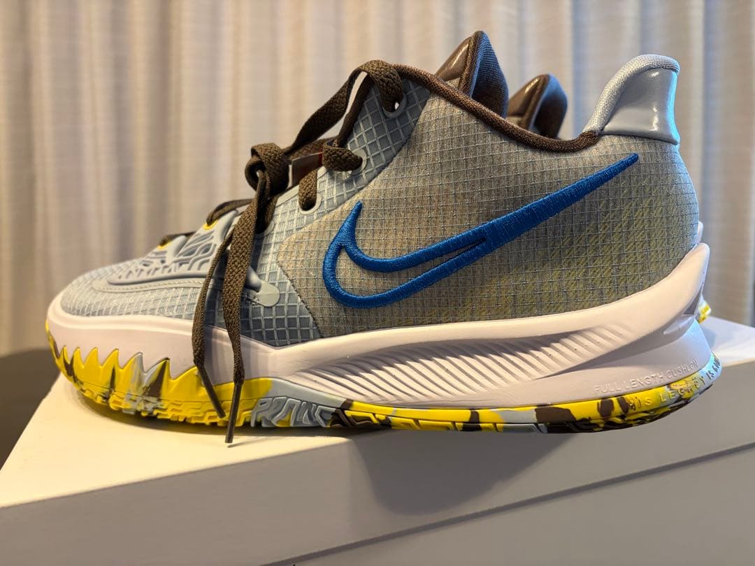 売約済★NIKE KYRIE LOW 4 EP CZ0105-400 【新品】