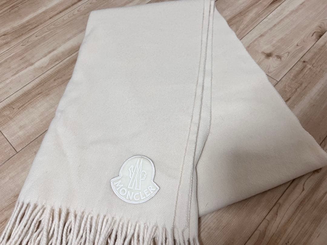 MONCLER アイボリー フリンジ マフラー