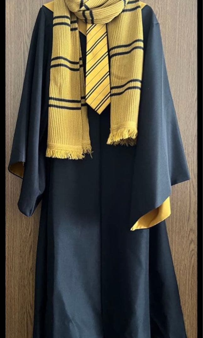 ハリーポッター　ハッフルパフ　ローブXS ネクタイ　マフラー