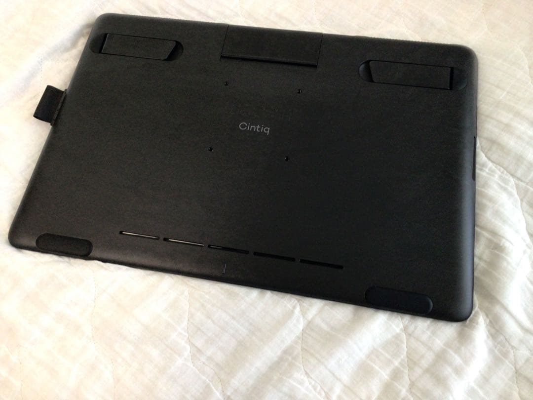 ワコムCintiq 16 FHD DTK1660K0D 15.6インチ