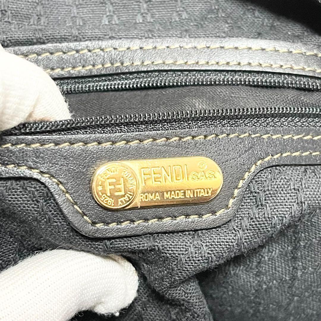 【美品】フェンディ　ボストンバッグ　大容量　A4可　レザー　ペカン柄　南京錠