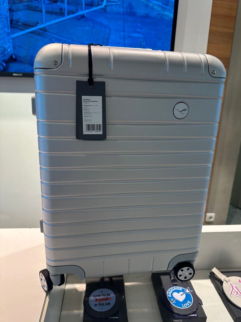 【7/20まで値下げ】ルフトハンザ正規品スーツケース