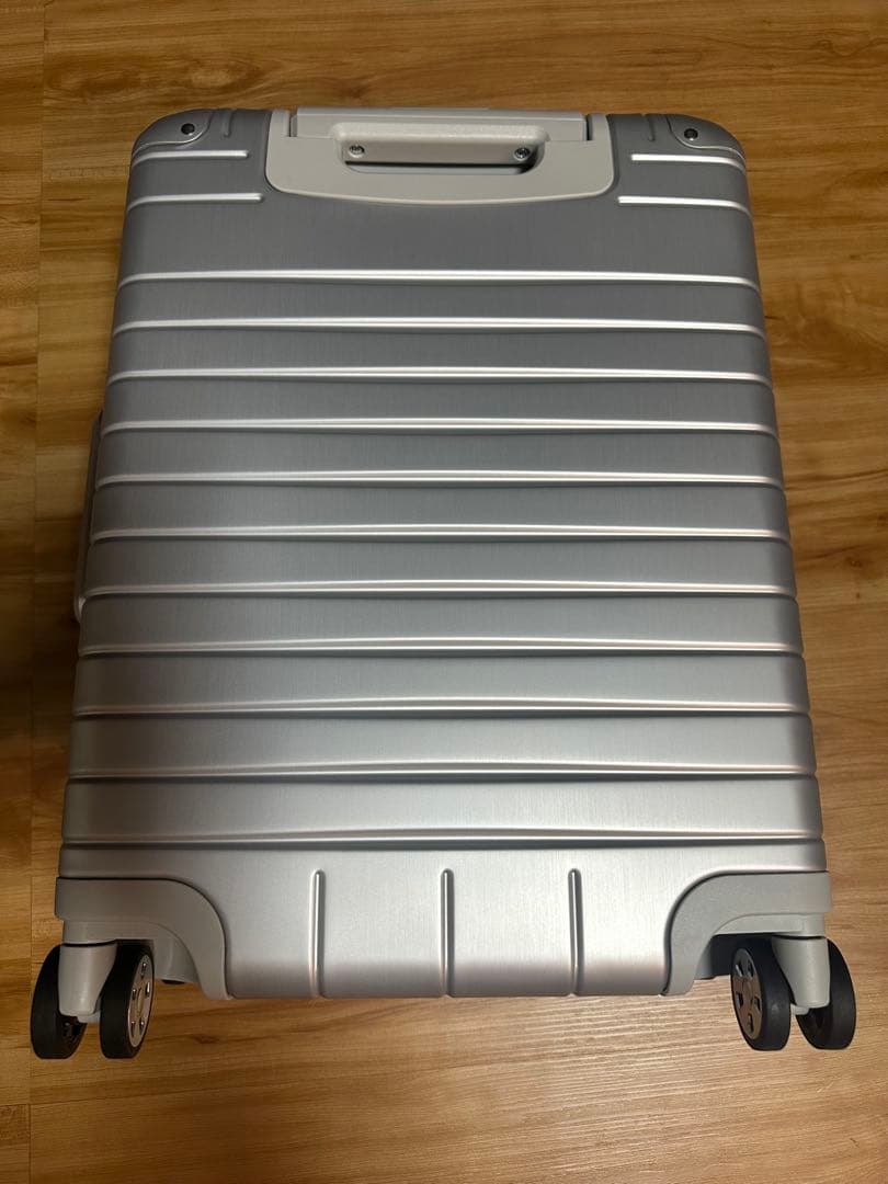 【7/20まで値下げ】ルフトハンザ正規品スーツケース