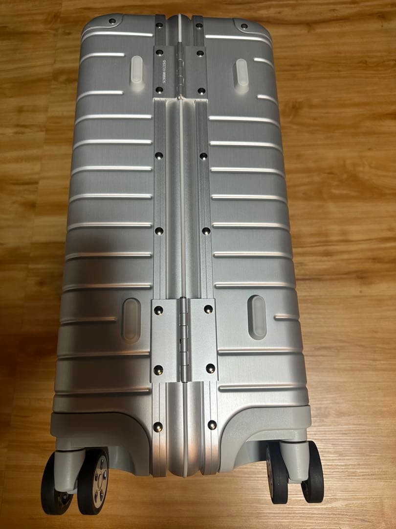 【7/20まで値下げ】ルフトハンザ正規品スーツケース