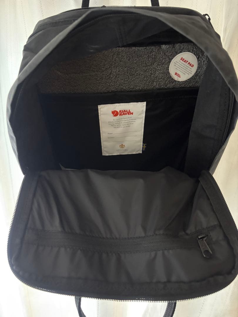 Fjällräven Kanken laptop13ブラック　リュック