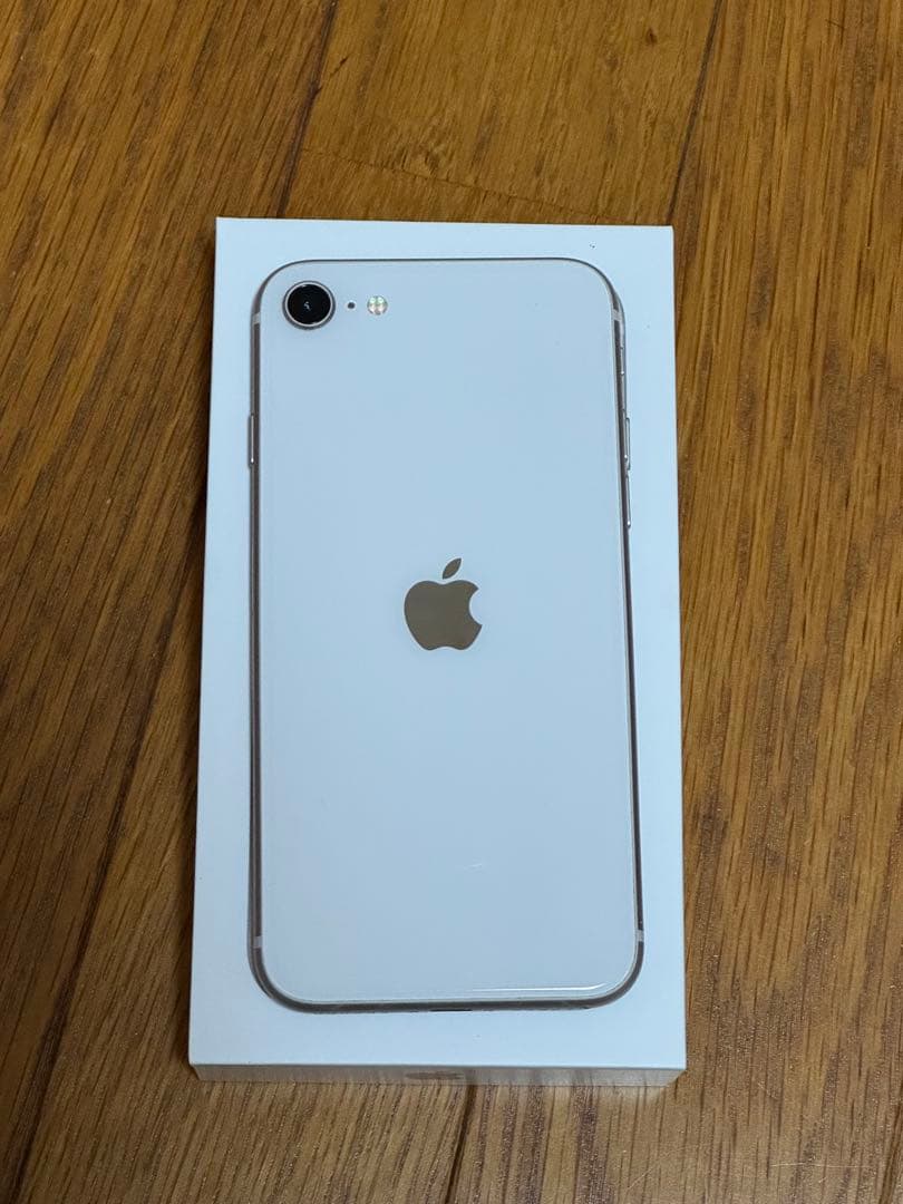 iPhone SE 第3世代 128GB スターライト