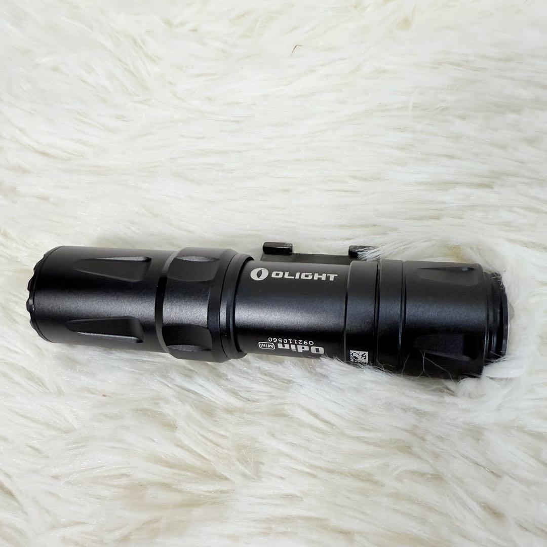 Odin mini 1250ルーメン タクティカルライト