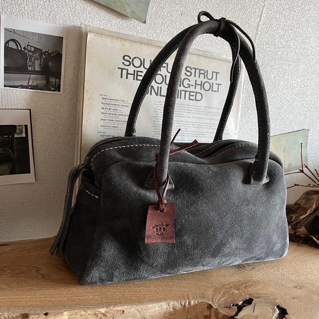 グレー スエード ボストンバッグ　kudu革ボストンバッグ　シンプル　秋冬バッグ