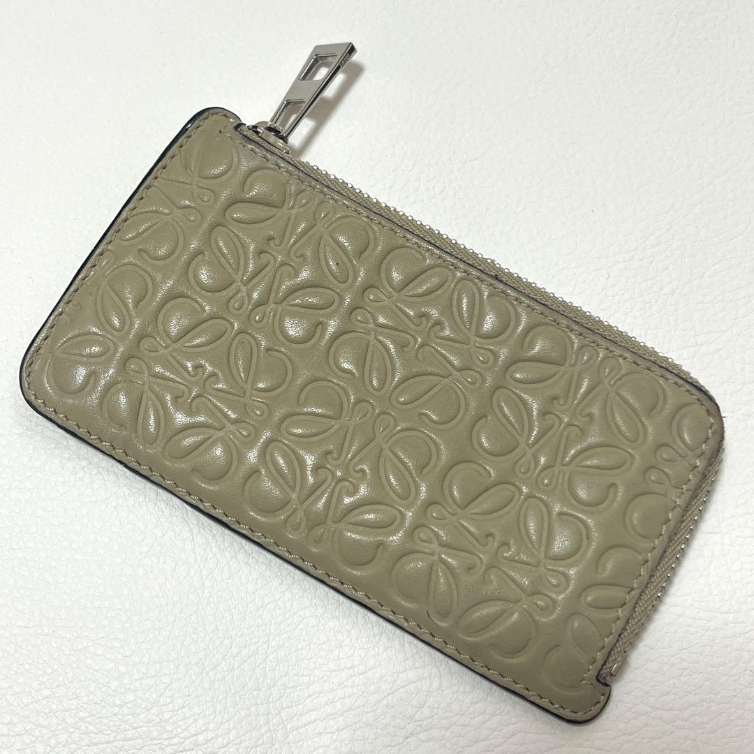 【美品 超人気モデル】ロエベ フラグメントケース リピートアナグラム ロゴ