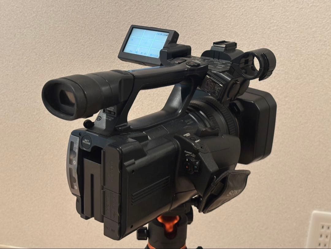 Sony ソニー　HDR-AX2000 業務用ビデオカメラ 本体