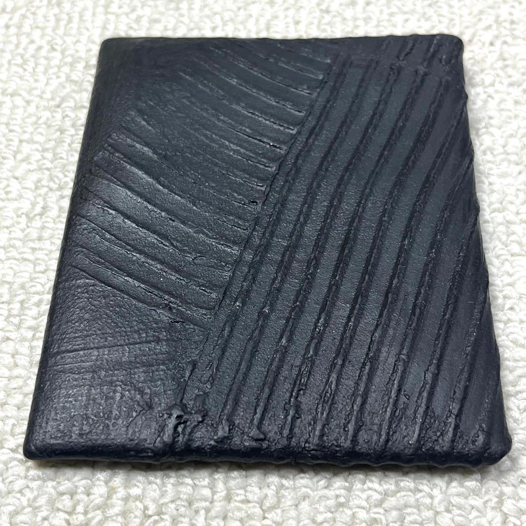 【美品】カガリユウスケ ケース 黒壁 牛革/パテ 黒 漆喰 小銭入れ