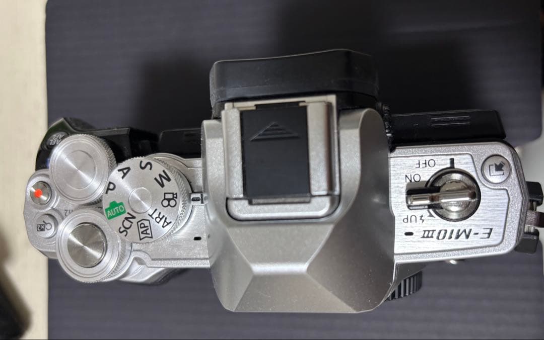 OLYMPUS OM-D E-M10 Mark III ダブルレンズキット