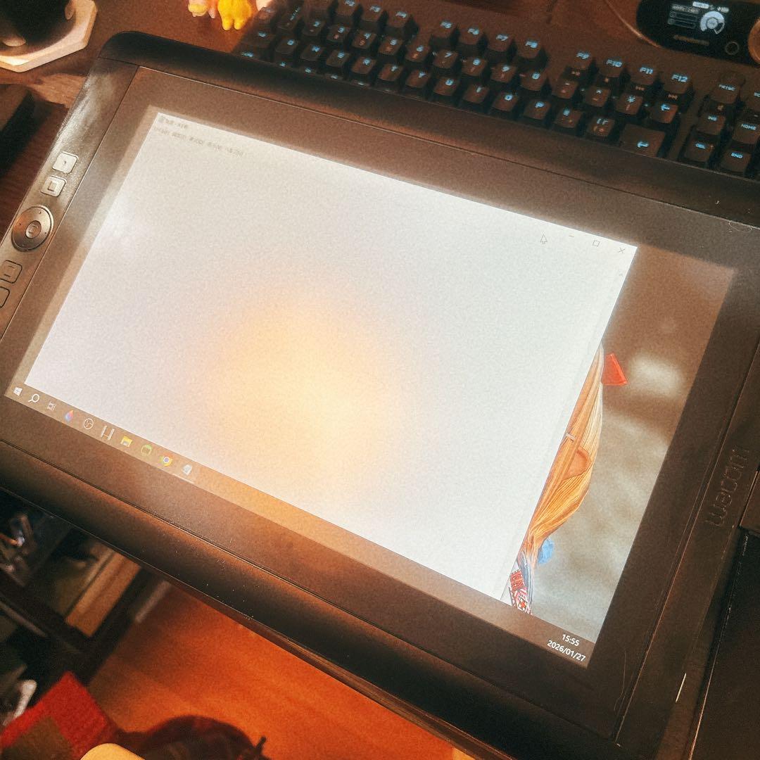 液タブwacom CINTIQ 13HD