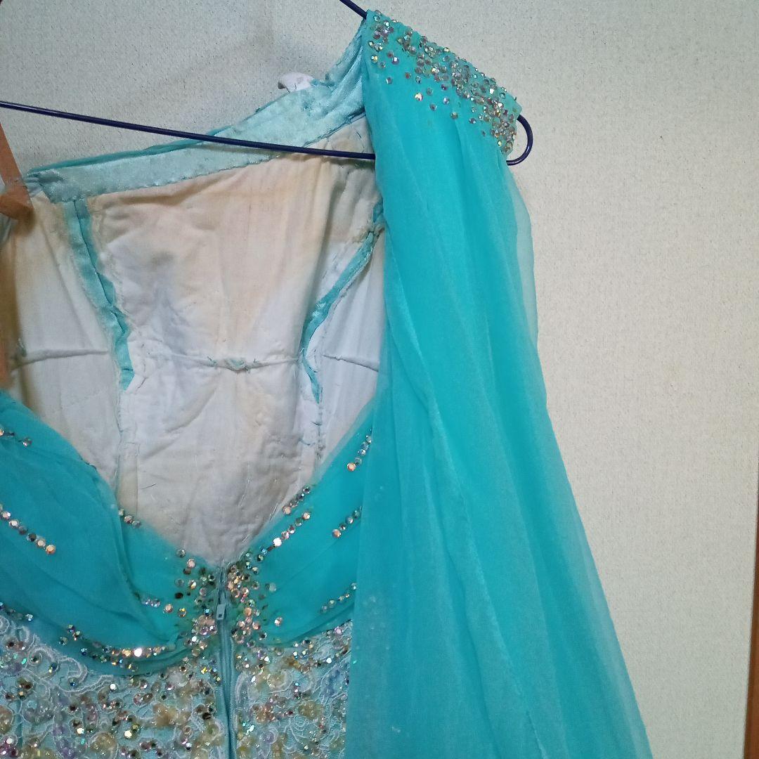 【再値下げ】社交ダンス スタンダードドレス 片方肩デザイン水色　羽　付属袖付き