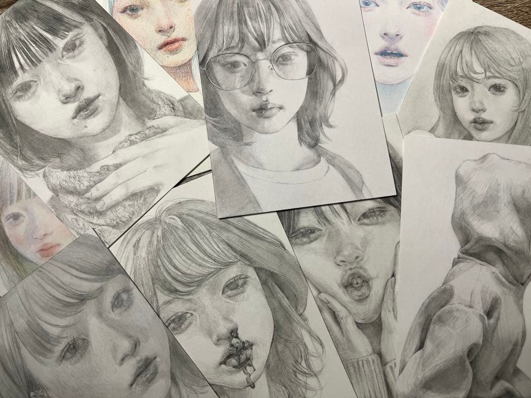 手描きイラスト　女の子　鉛筆　原画　オリジナル