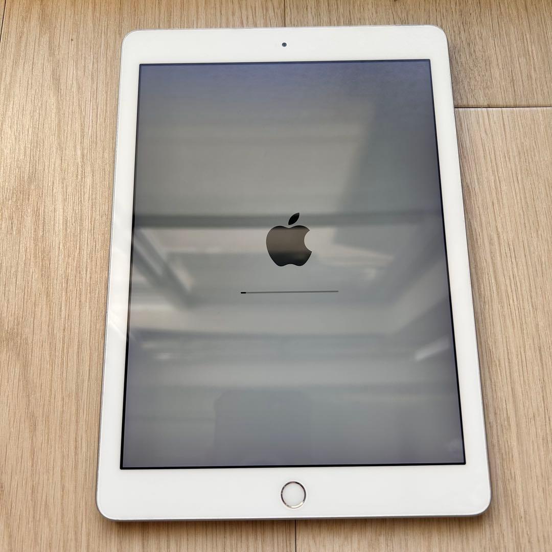 Apple iPad（第5世代）MP1L2J/A 32GB A1823
