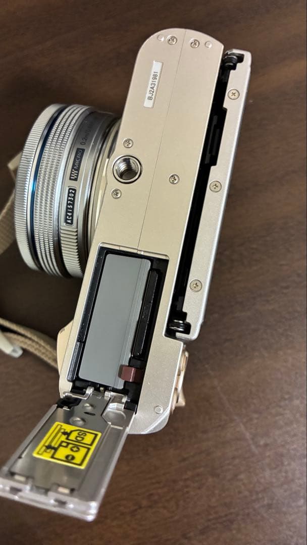 Olympus PEN ブラウン　ミラーレス一眼カメラ