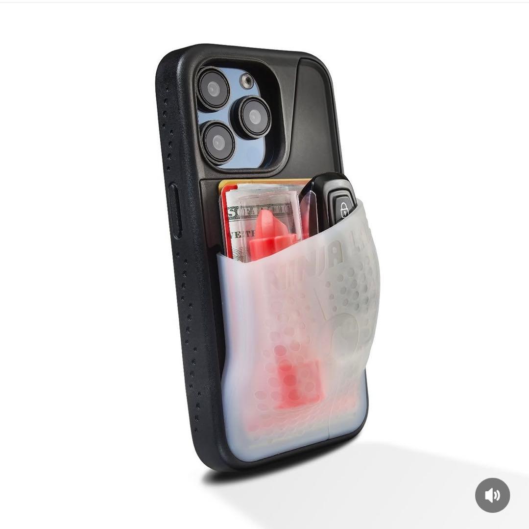 新品同様 NINJA LABS ケース ブラックiPhone15pro