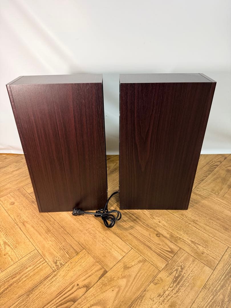 ◆YAMAZEN◆タワー型アンプ内蔵ダブルスピーカー◆ウーファー付き◆Qriom