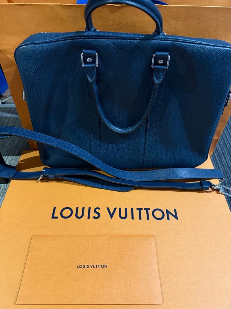 やまちゃん LOUIS VUITTON M33412 タイガ PDV