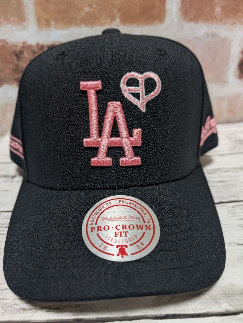 BLACKPINK LAロゴキャップ