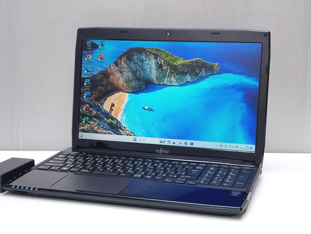 富士通 Core i7 8GB 1TB ブルーレイ Office2021