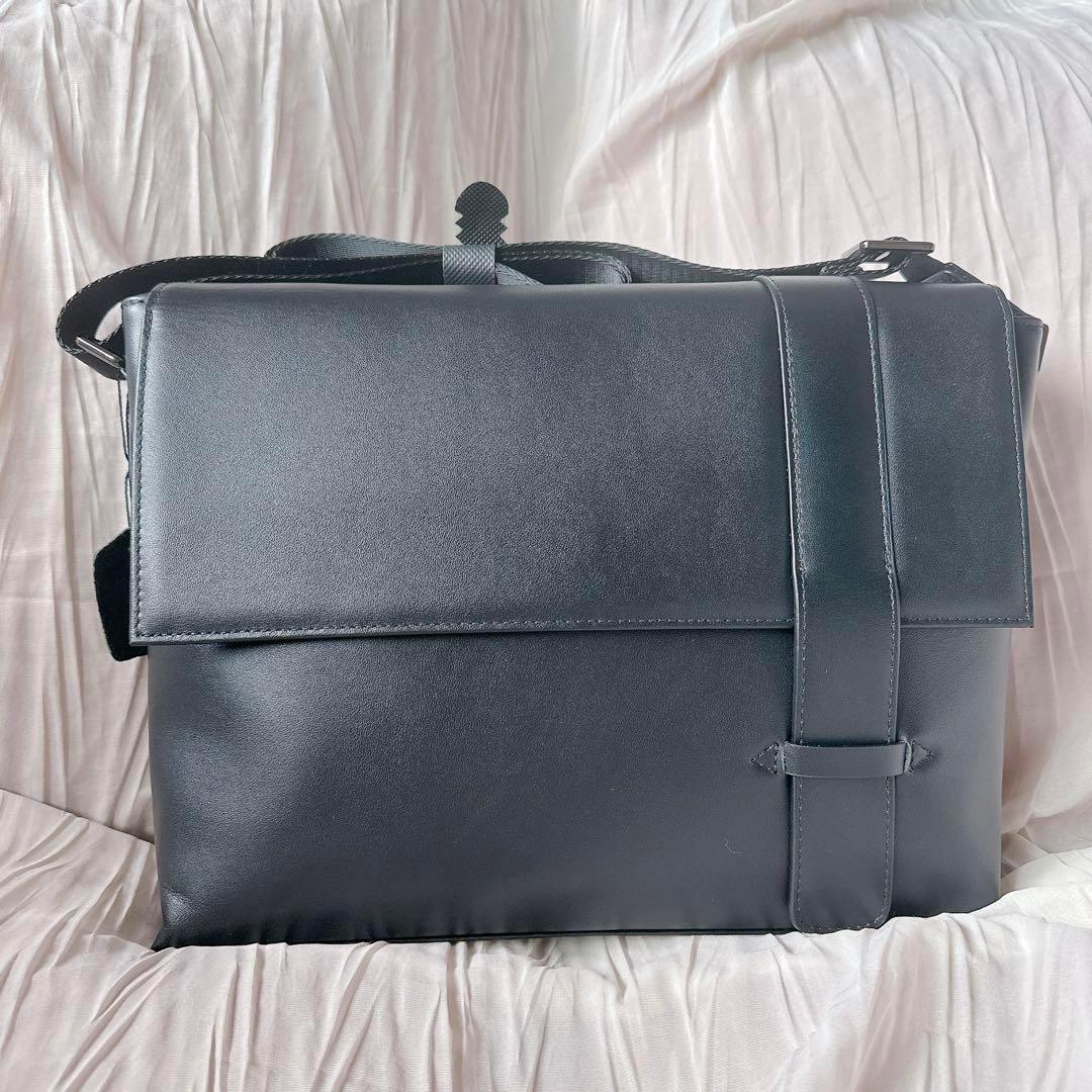 TIDING タイディング ショルダーバッグ メッセンジャーバッグ ブラック