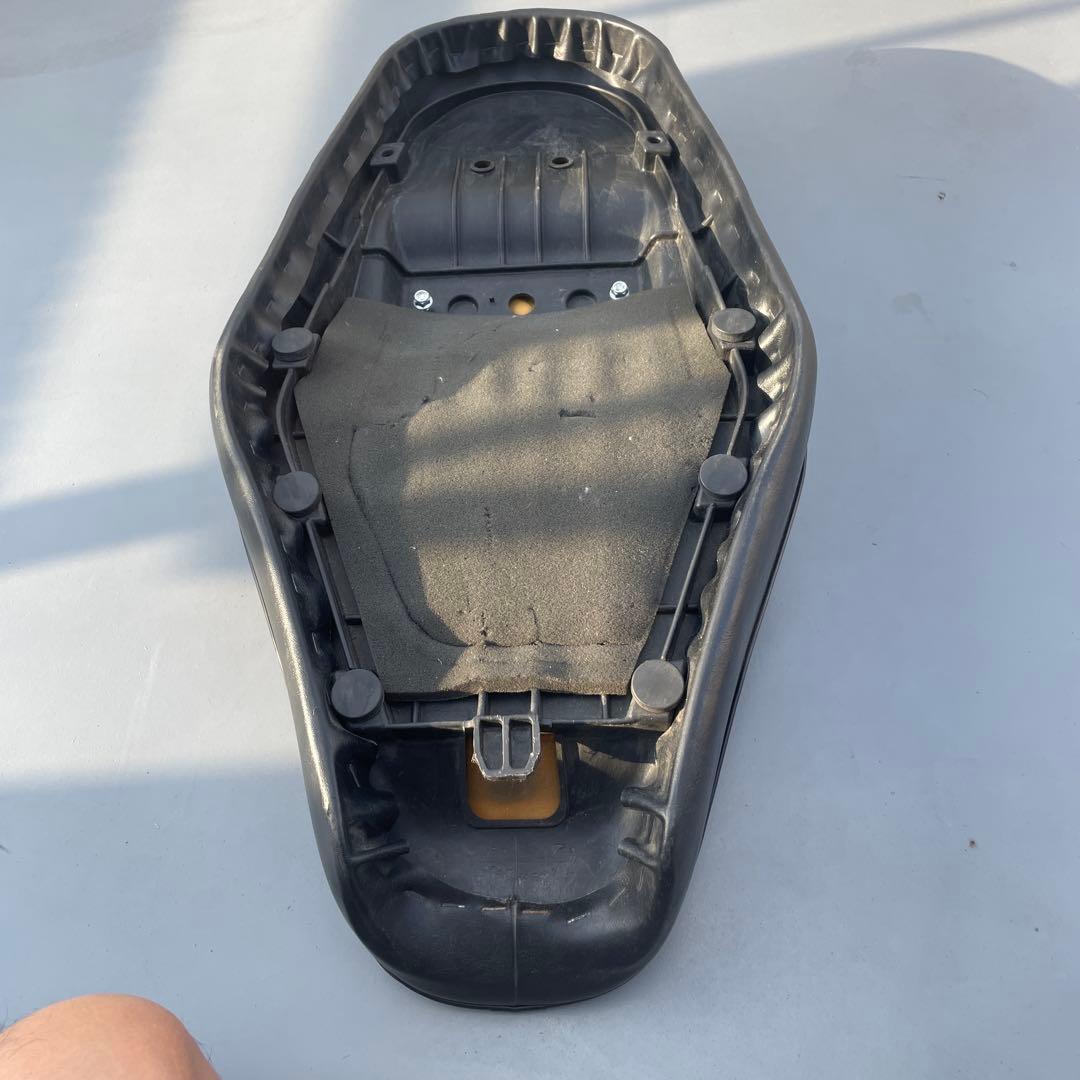 カワサキW650純正シート