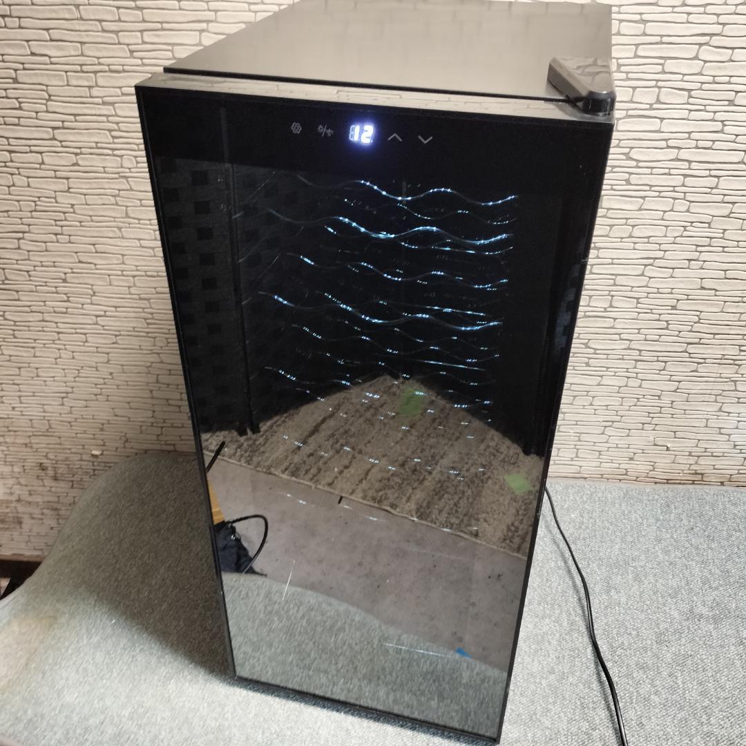 Besson ワインセラー 18本収納 BS-CS18BK