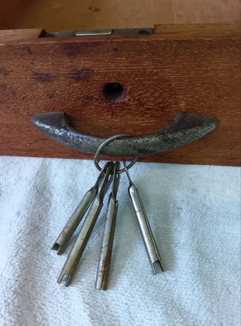 木製　学習机　ひとり机　年代物　アンティーク　引出し付き　寺子屋机　鍵付き　座卓