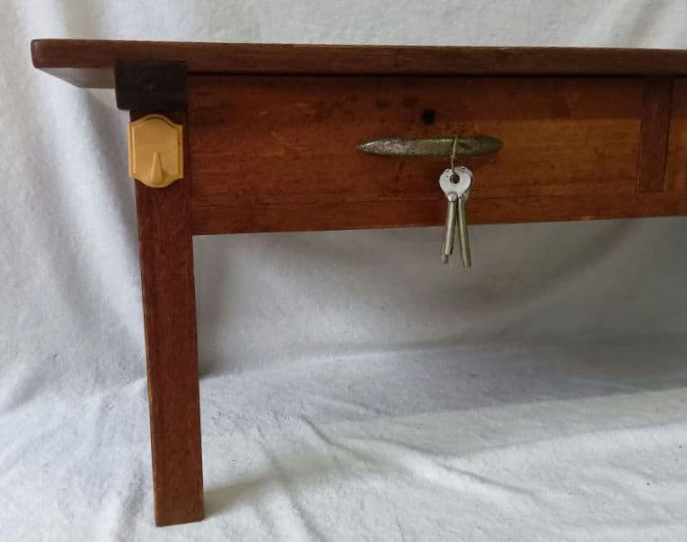 木製　学習机　ひとり机　年代物　アンティーク　引出し付き　寺子屋机　鍵付き　座卓