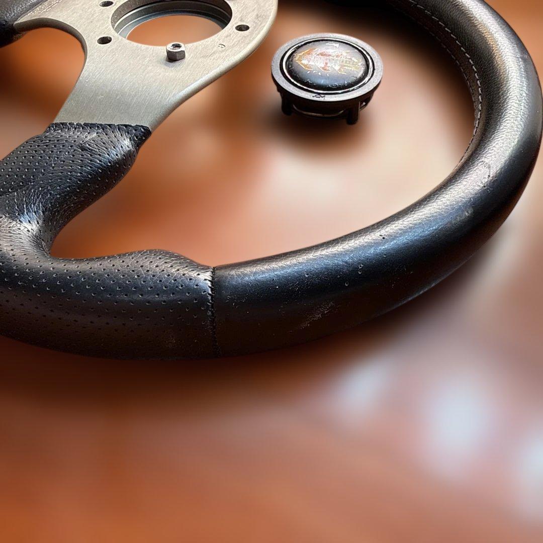 momo race 320mm ステアリング やっぱ小径のもんよ