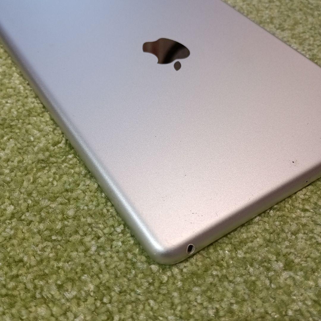 iPad 第6世代　32GB