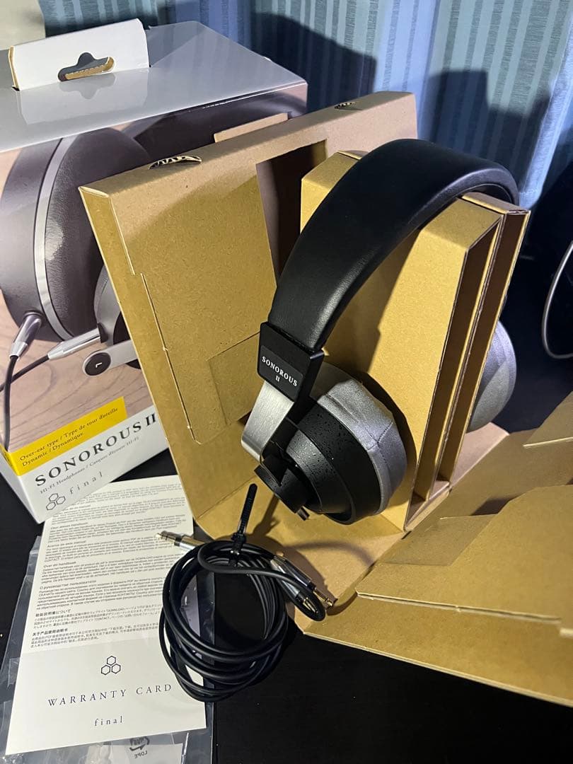 final SONOROUS II ヘッドフォン