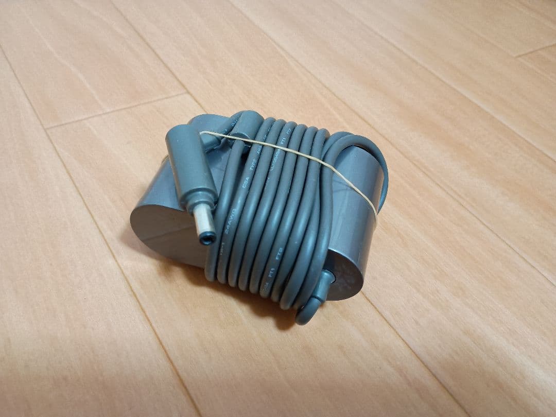 ダイソン V7 コードレスクリーナー SV10　分解洗浄品 35