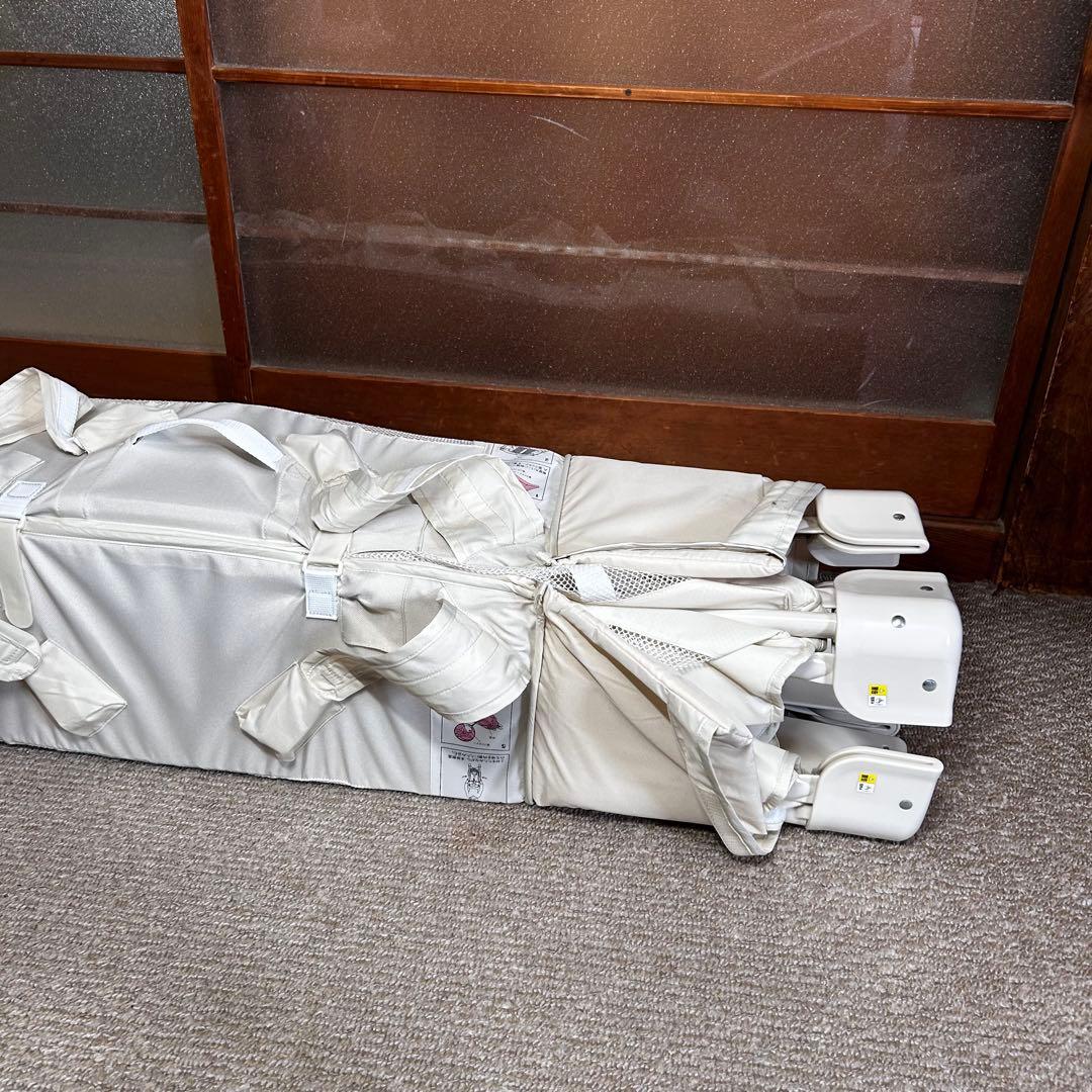 【良品】アップリカ ココネルエアー ベビーベッド　ミルクWH　ホワイト