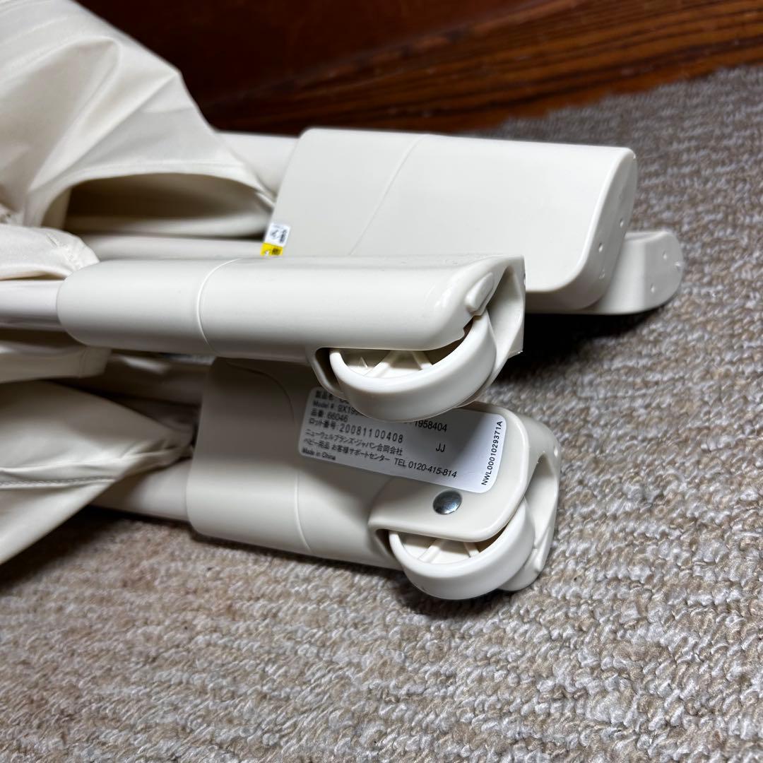 【良品】アップリカ ココネルエアー ベビーベッド　ミルクWH　ホワイト