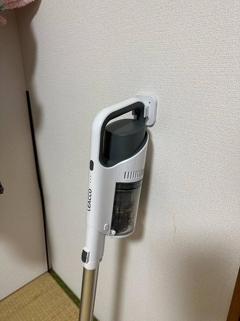 2000mAhのバッテリー搭載コードレスサイクロン掃除機（自走式パワーヘッド）