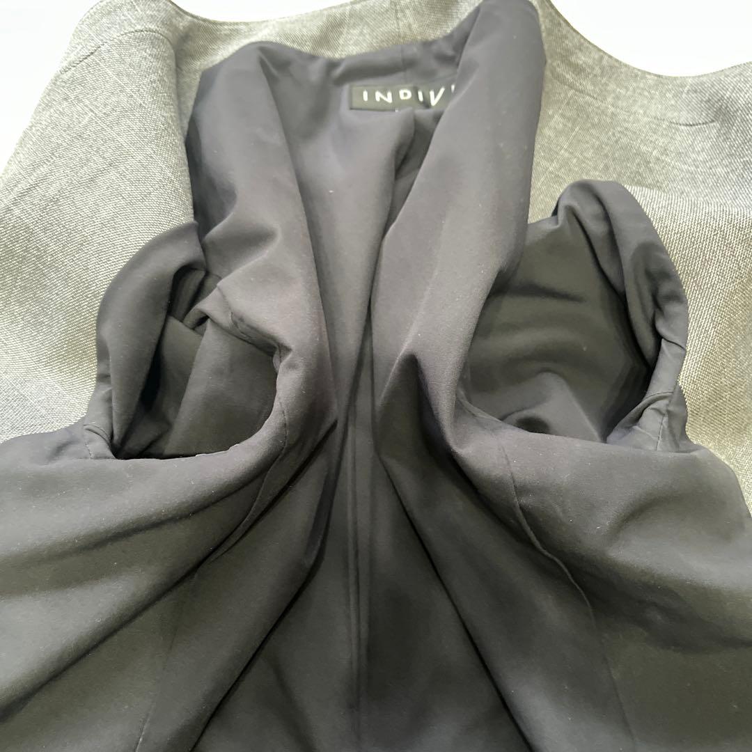 極美品　インディヴィ ノーカラー スーツセットアップ 38 現行　グレー　洗える