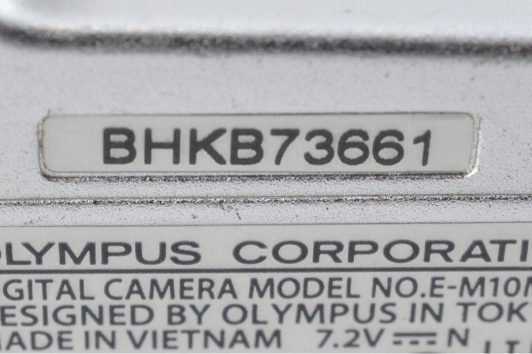 《 S数2210回！ 》OLYMPUS OM-D E-M10 II ボディ