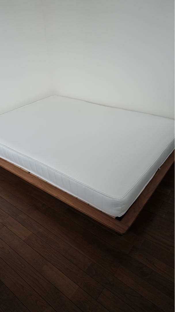 【無印】ダブルベッドフレーム+マットレス【ウォールナット材突板】