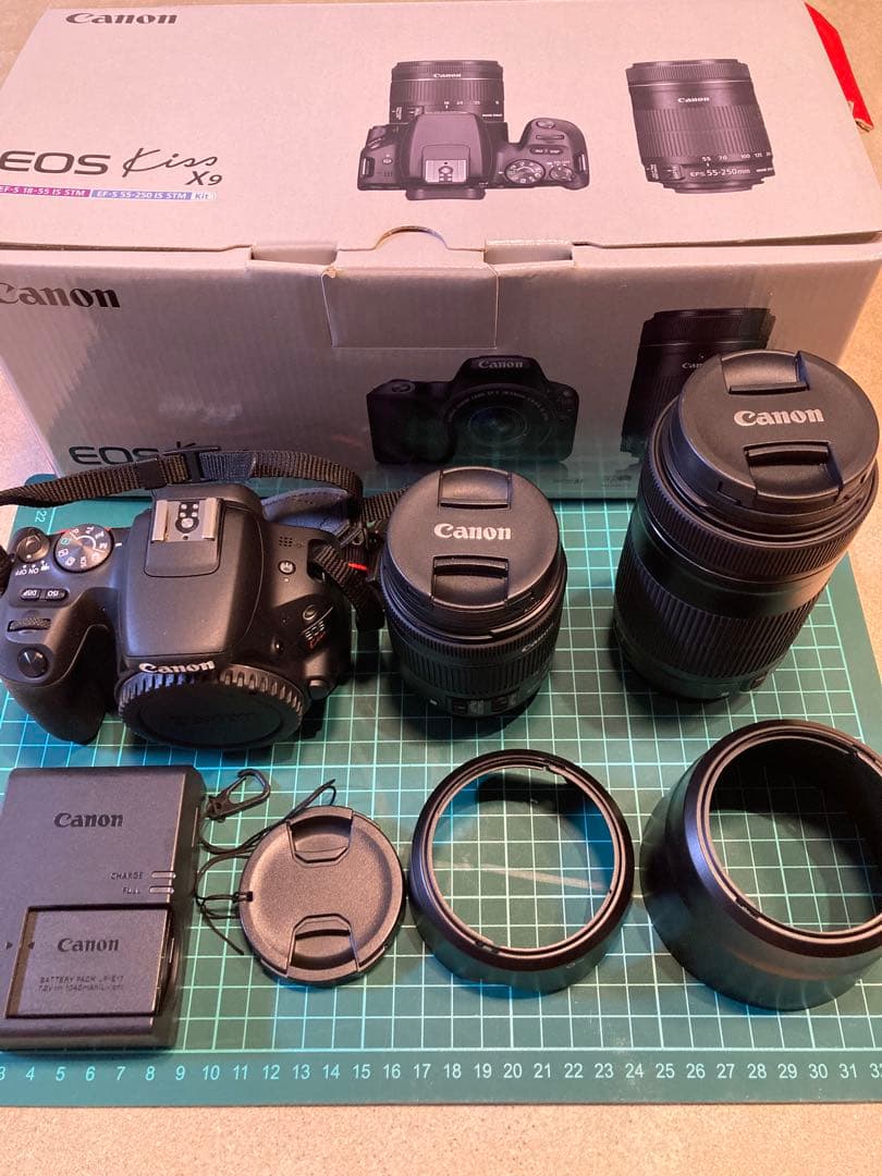 Canon EOS KISS X9 レンズ2本付きキット
