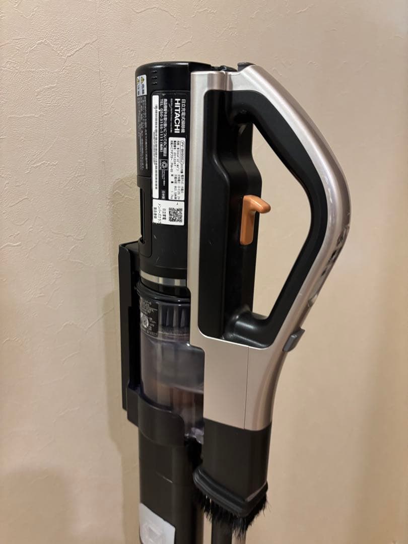 専用。日立 コードレス掃除機 PV-BH900J