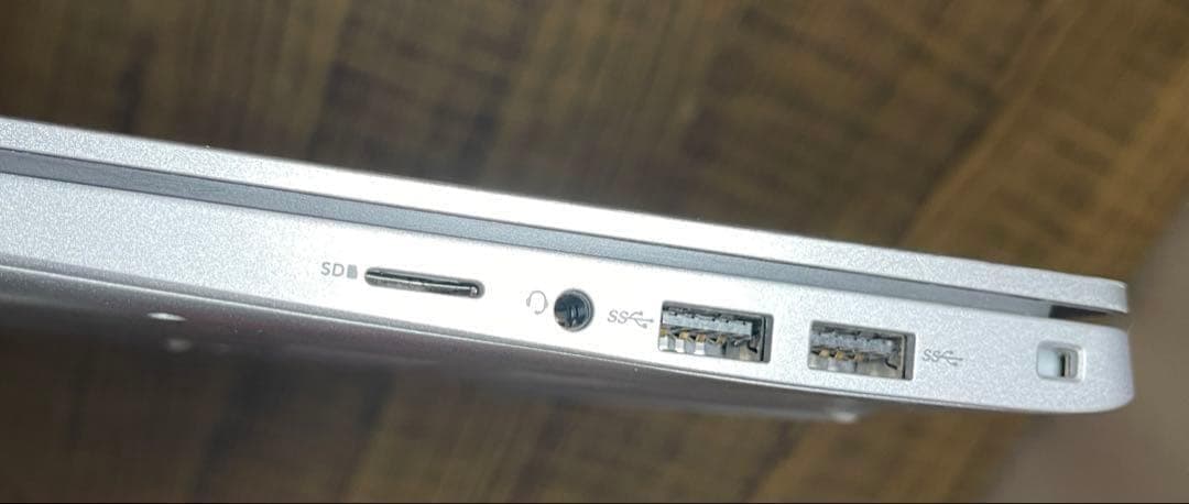 DELL Latitude 3320 11世代 Win11Pro